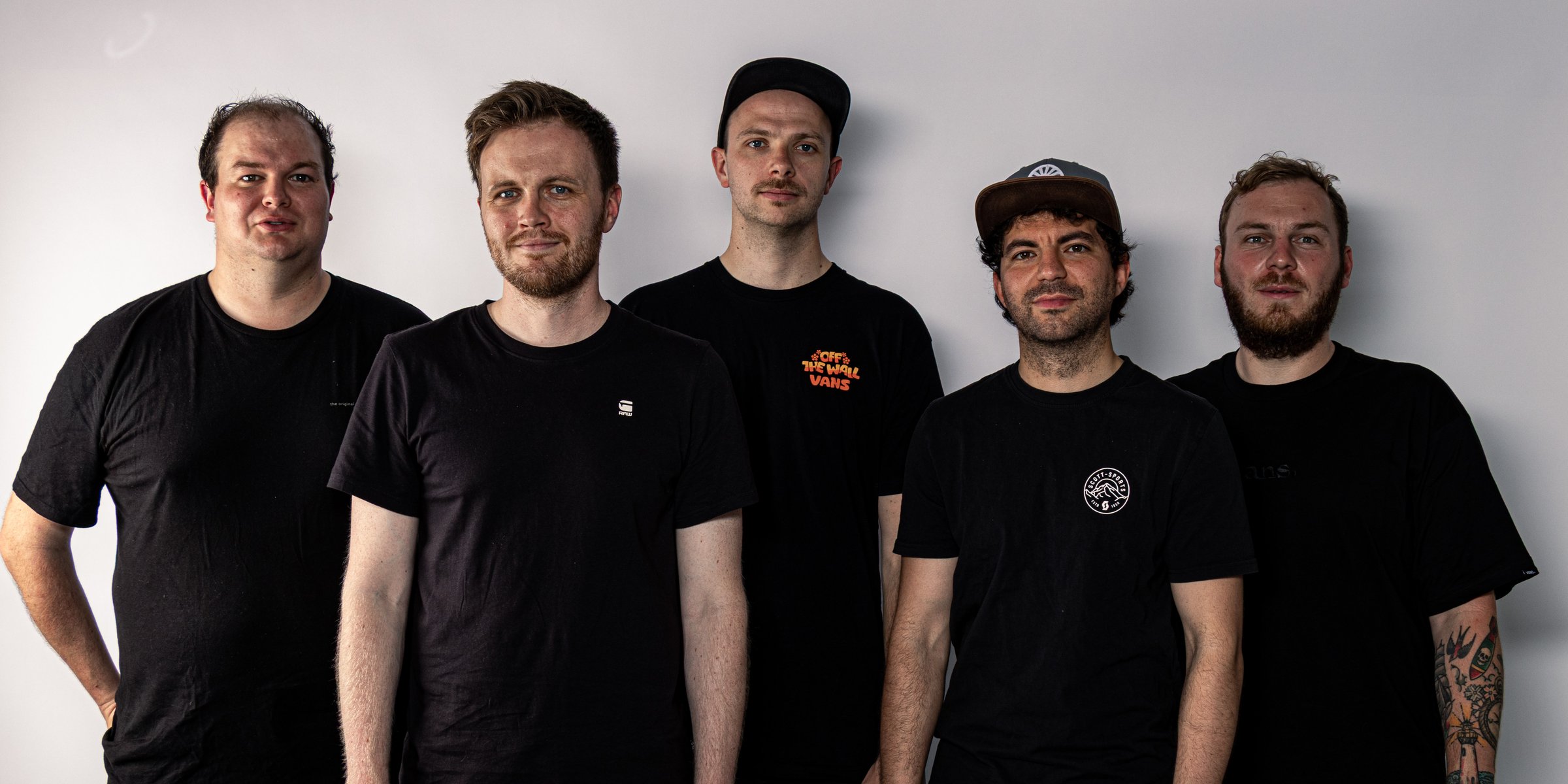 Swallow’s Rose — band photo (l. to r.: Manuel, Fabian, Dominik, Michael, Korbinian)